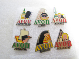 PIN'S   LOT  6  AVON   PAYS EUROPÉEN - Parfum