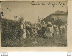 CAMPAGNE D'ORIENT FEMMES SOUMISES AUX PRESTATIONS COMMUNALES  PHOTO ORIGINALE 12 X 9 CM - Guerre, Militaire