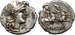 Cn. Lucretius Trio AR Denarius. Rome, 136 BC. - República (-280 / -27)