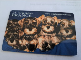 FRANCE/FRANKRIJK /25 UNITS /  PREPAID/  DOG  5 YOUNG DOGS     / MINT      ** 16810** - Voorafbetaalde Kaarten: Gsm