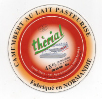 P033, Etiquette De Fromage Camembert Thérial Fafriqué En Normandie - Quesos
