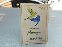 PARIS:TRES BELLE CARTE PARFUMEE DE BOURGOIS PARIS -RAMAGE AVEC 2 PERRUCHES +CALENDRIER - Profumeria Moderna (a Partire Dal 1961)