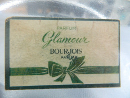 PARIS+GUSSIGNIES:CARTE PARFUMEE GLAMOUR DE BOURGOIS +CAFE MIREILLE PARFUMERIE GUSSIGNIES - Profumeria Antica (fino Al 1960)
