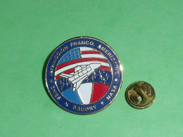 Pin's / TB6cc / Espace : Mission Franco Americaine - Ruimtevaart