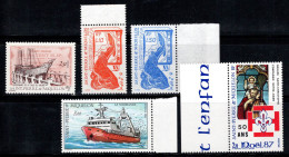 Saint-Pierre-et-Miquelon 1987 Yv. 479-483 Neuf ** 100% Navire, Poisson, Noël - Ungebraucht