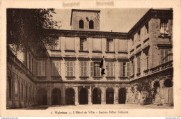 N°25596 Z -cpa Valréas -l'hôtel De Ville- - Valreas