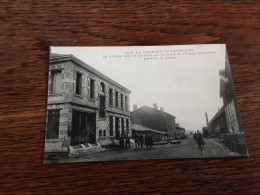 42 Le Chambon Feugerolles Le Colonel Legros Quittant Les Bureaux De L Usine Claudinon - Le Chambon Feugerolles