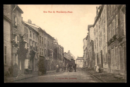 55 - MONTMEDY-HAUT - UNE RUE - EDITEUR L. COURVOUX - Montmedy