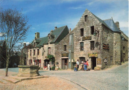 FRANCE - La Bretagne En Couleurs - Locronan - Les Vieilles Maisons De La Place - Animé - Carte Postale - Locronan