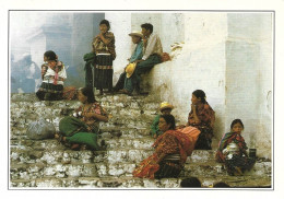*CPM - GUATEMALA - CHICHICASTENANGO - Scène De Marché - Femmes En Costumes Traditionnels - Guatemala