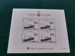 TIMBRES   ANNEE   1988    MADERE  BLOC  FEUILLET   N  9    COTE  15,00  EUROS       NEUFS  LUXE** - Madeira