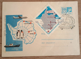 Russia Cover , Antarctic Stations 10 Years - Andere & Zonder Classificatie