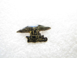 PIN'S   MOTO  LOGO  YAMAHA - Motorbikes