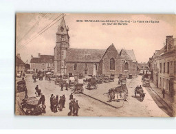 MAROLLES LES BRAULTS : La Place De L'Eglise Un Jour De Marché - Très Bon état - Marolles-les-Braults