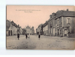 ST JULIEN DE VOUVANTES : Place De L'Eglise - Très Bon état - Saint Julien De Vouvantes