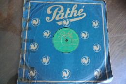 Disque 78 Tours - Bourvil - La Rumba Du Pinceau - C'est L' Piston - Pathé PG 237 - France 1948 - Special Formats