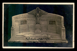 55 - MONTMEDY - MONUMENT AUX MORTS - PHOTOGRAPHIE LOUIS, SEDAN - CARTE PHOTO ORIGINALE - Montmedy