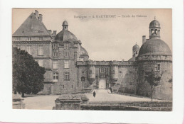 HAUTEFORT ENTREE DU CHATEAU - Hautefort