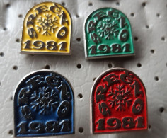 Happy New Year 1981 Snowflake Slovenia Pins - Natale