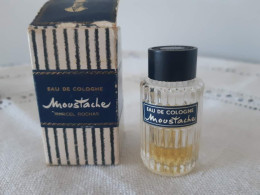 2 Rares Miniatures Homme  Moustache De Rochas  (lire) - Miniatures Men's Fragrances (in Box)