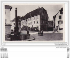 Cpsm Petit-Format Réf-J.P-311  ( Dép 68 )      On Remarque La Laitiére Dans La Rue J-J  Henner  à ALTKIRCH - Altkirch