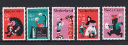 NEDERLAND 894/898 MNH 1967 - Kinderzegels, Kinderversjes -1 - Nuevos