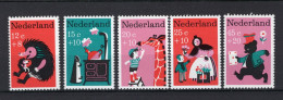 NEDERLAND 894/898 MNH 1967 - Kinderzegels, Kinderversjes - Nuevos