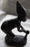 Afrique Statuette ébène  360 Gr Hauteur 19 Cm (14) - Art Africain