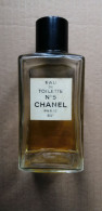 UN FLACON EAU DE TOILETTE N° 5 CHANEL 300 Ml - Bottles (empty)