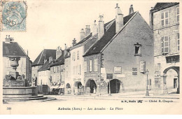ARBOIS - Les Arcades - La Place - Très Bon état - Arbois