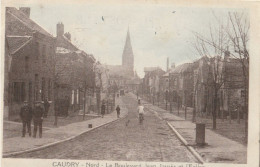 CAUDRY  Le Boulevard Jean Jaurès Et L'Eglise - Caudry