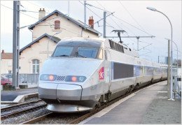 CPM SANS Frais De Port Ni De Paiement   - Gare La Mothe Achard  85 TGV Rame 325 SNCF - La Mothe Achard