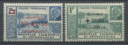 CALEDONIE 1944 N° 246/247 ** Neufs MNH Superbes C 4 € Rade De Nouméa Pétain Bateaux Boats Surchargés Oeuvres Coloniales - Unused Stamps