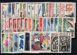 Année Complete 1961 N** MNH Luxe , YV 1281 à 1324 , 44 Timbres , Cote 66 Euros - 1960-1969