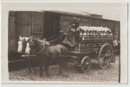 CARTE PHOTO - LAITERIE DES FERMIERS REUNIS ( 9 RUE ELISA LEMONNIER PARIS 12ème ? ) ATTELAGE - LIVRAISON - BIDONS DE LAIT - A Identificar