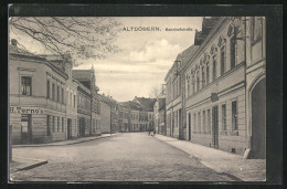 AK Altdöbern, Leergefegte Bahnhofstrasse - Altdoebern