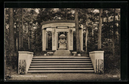 AK Eberswalde, Heldenhain, Denkmal  - Eberswalde