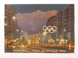 JEUX OLYMPIQUES GRENOBLE 1968 - Vue Au Crépuscule / Grands Boulevard, Panneau Routier Priorité Droite / Belledonne - Olympic Games
