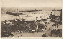 X122461 ROYAUME UNI GRANDE BRETAGNE GREAT BRITAIN ANGLETERRE ENGLAND KENT THANET RAMSGATE PAVILION AND HARBOUR - Ramsgate