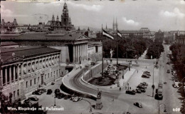 WIEN   ( AUTRICHE )   RINGSTRASSE MIT PARLAMENT  ( PLI EN BAS , A DROITE ) - Ringstrasse