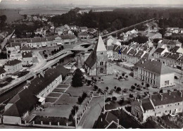 08 - SAN60297 - LE CHESNE - L'Eglise - La Mairie - Groupe Scolaire - Edition Lapie 1 - CPSM 10x15 Cm - Le Chesne