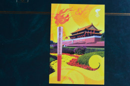 China Beijing 2008 Postcard Olympic Games The Torch In Beijing Jeux Olympiques Chine - Estate 2008: Pechino
