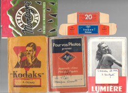 PHOTOS-1945/1956-4-POCHETTES//AGFA/LUMIERE/DIV+BoiteFilm AGFA FRANCE-pour NEGATIFSBE/RARE - Materiale & Accessori