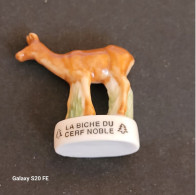 Fèves   *** Animaux  ** La Biche Du Cerf Noble - Dieren