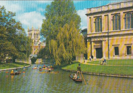 The Backs & St Johns College, Cambridge -   Unused Postcard -  Uk38 - Cambridge