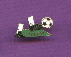 RARE PINS AUTO VOITURE PEUGEOT FOOTBALL EGF Demons Et Merveilles Q126 - Peugeot