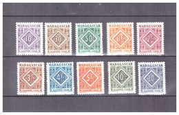 MADAGASCAR   TAXE    N°  31 / 40  .  SERIE   COMPLETE    . NEUVE    *  .SUPERBE . - Timbres-taxe