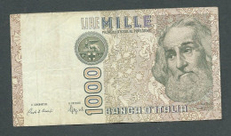 ITALIE - ITALIA **** 1000 LIRE  - 6 Gennaio 1982  /// RE 806531T  -   Laura 10452 - 1000 Lire