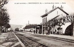 DEPT 46 BRETENOUX ARRIVÉE D'UN TRAIN EN GARE TRES BELLE  ANIMATION 9X14 REIMPRESSION DE CARTES ANCIENNES - Bretenoux