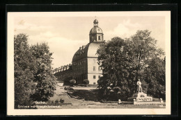 AK Gotha, Schloss Mit Kriegerdenkmal - Gotha